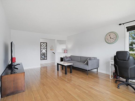 5th image of 34841 Marshall Rd