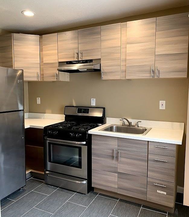 1st image of 31 Topeka Ave APT 2