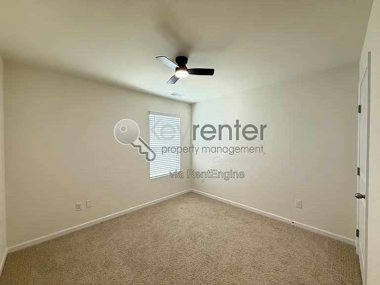 81 Draft St — Photo 13