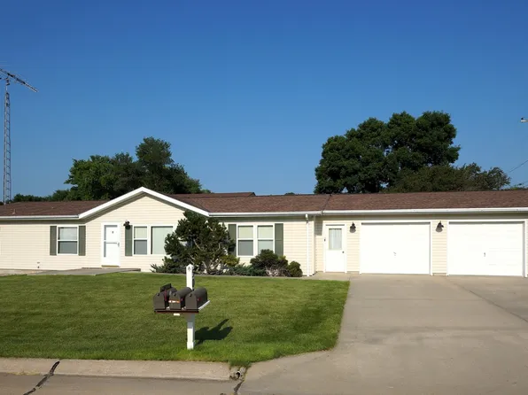 503 S 4th St, Humphrey, NE 68642