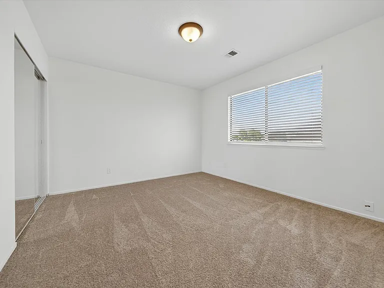 1250 Wilma Dr #B — Photo 15