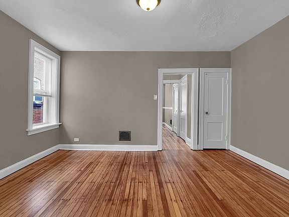4th image of 5012-5014 Elenore Ave #5012A