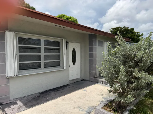 6129 SW 22nd St, Hollywood, FL 33023
