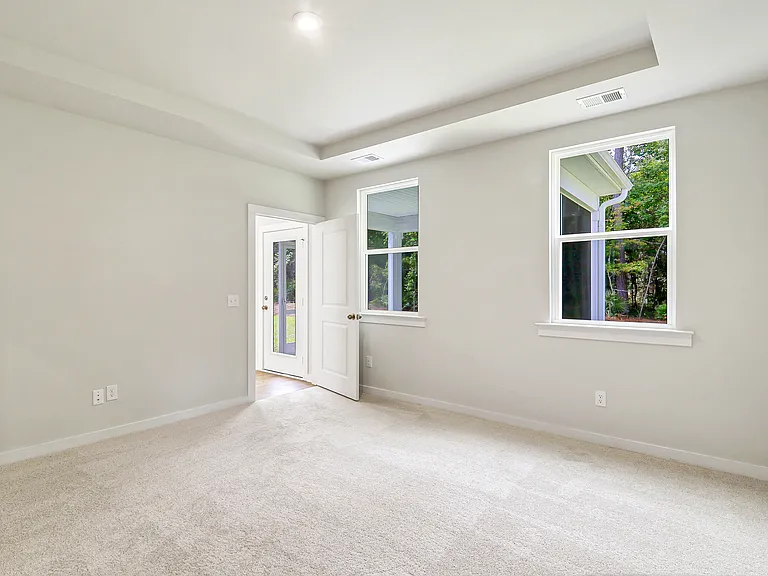 146 Lockwood Dr — Photo 14