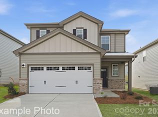2938 31st St NE, Hickory, NC 28601