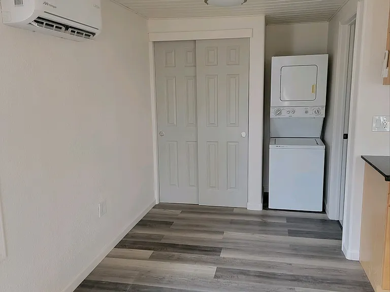 623 S Country Club Dr — Photo 6
