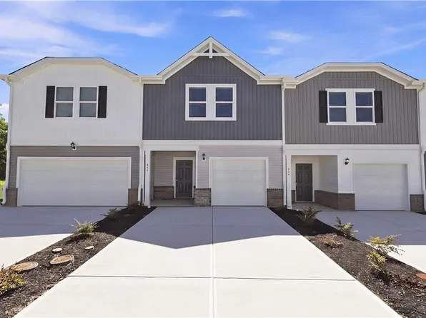446 Blissful Ct, Taylors, SC 29687