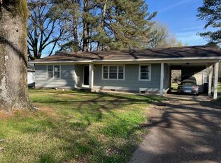 1228 W Jackson St, Tupelo, MS 38801