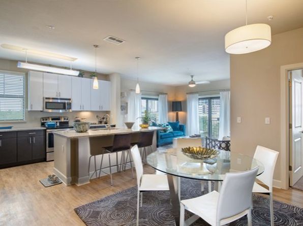 430 3rd Ave S #213