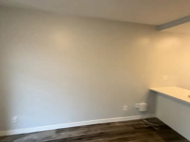 490 Gilmour St #3 — Photo 5