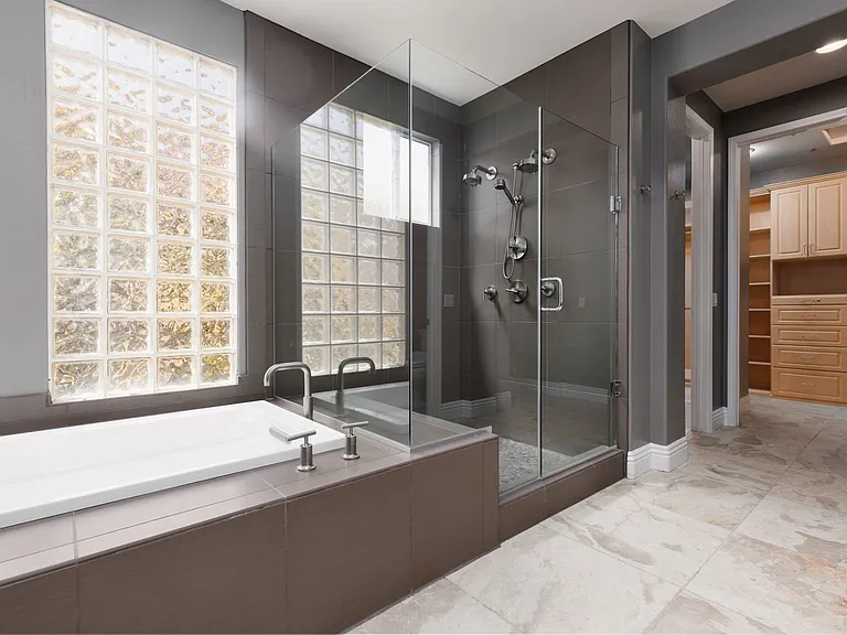 2451 Hollow Rock Ct — Photo 41