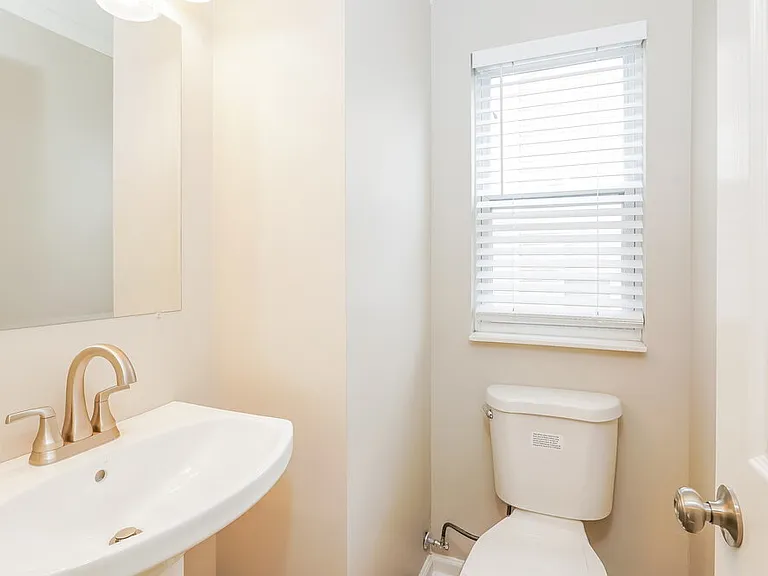 123 Ivy Hill Ln — Photo 16