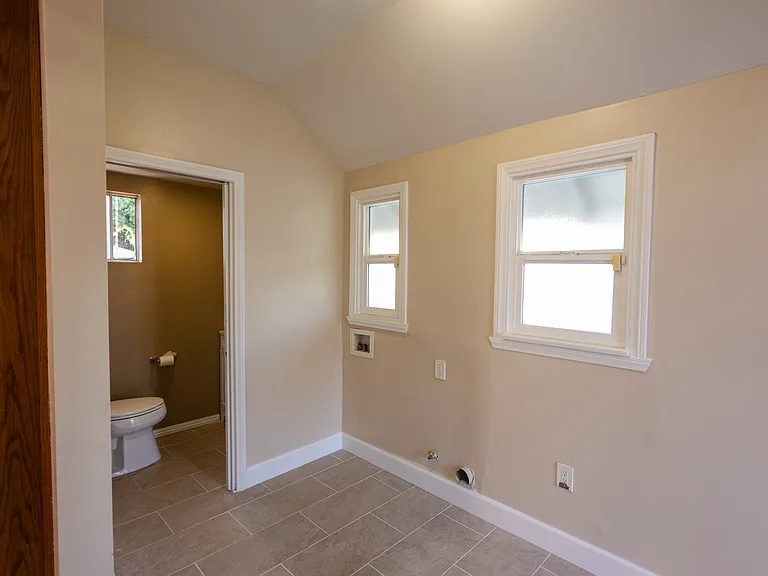 4210 Halldale Ave — Photo 18