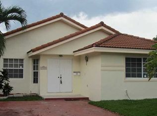19070 NW 86th Ct, Hialeah, FL 33015