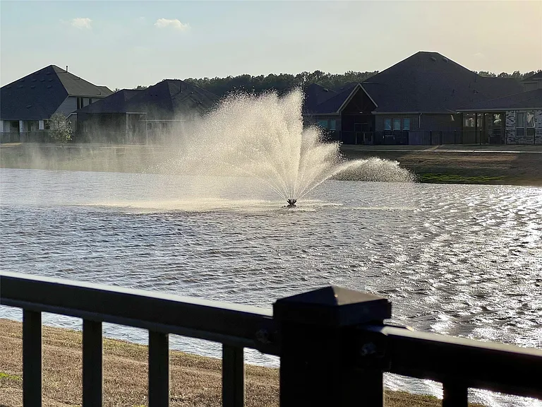 6507 Timarron Lakes Dr — Photo 27