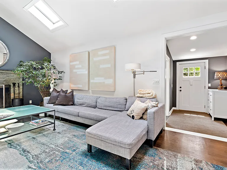 Millstone Dr — Photo 10