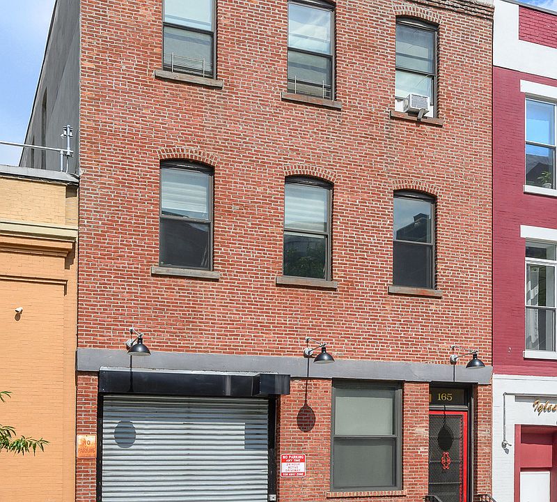 1st image of 165 W 107th St
