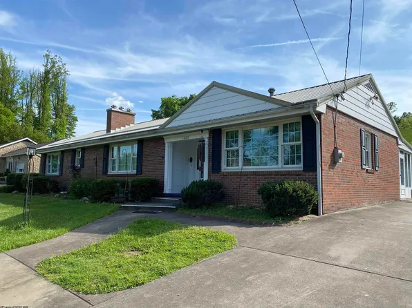 1600 Otlahurst Dr, Fairmont, WV 26554