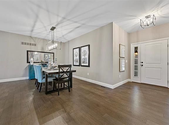 4th image of 1274 Vero Ln