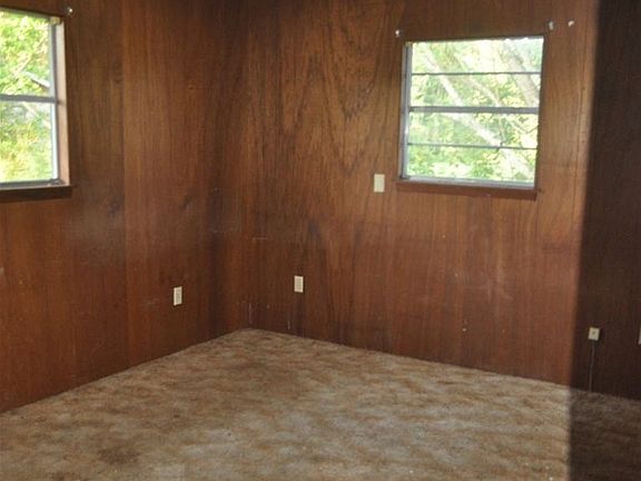 4th image of 11476 Beard Ln