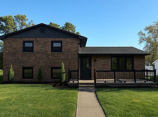 1103 W 10th St, Metropolis, IL 62960