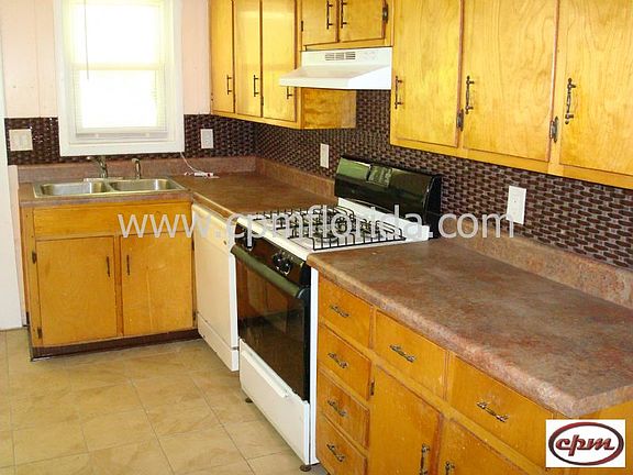 2nd image of 908 N 69th Ave APT B