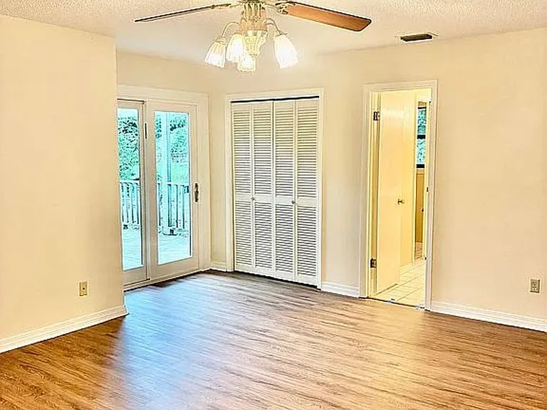 7221 Lakewood Rd — Photo 5