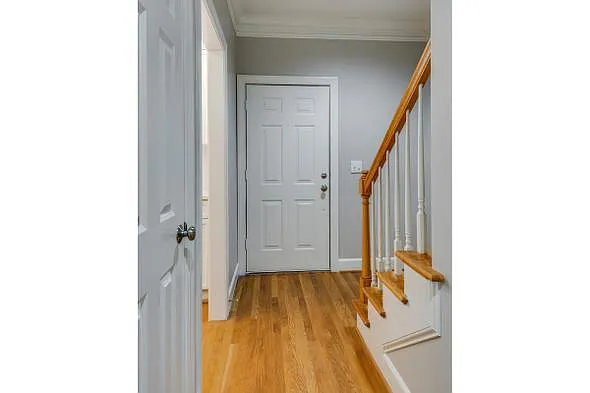 Building Photo - 214 Acklen Park Dr #214