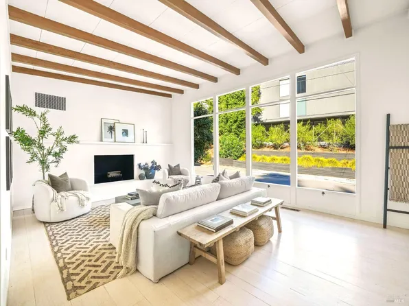 37 Convent Court, San Rafael, CA 94901