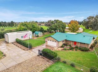 9290 E Jahant Rd, Acampo, CA 95220