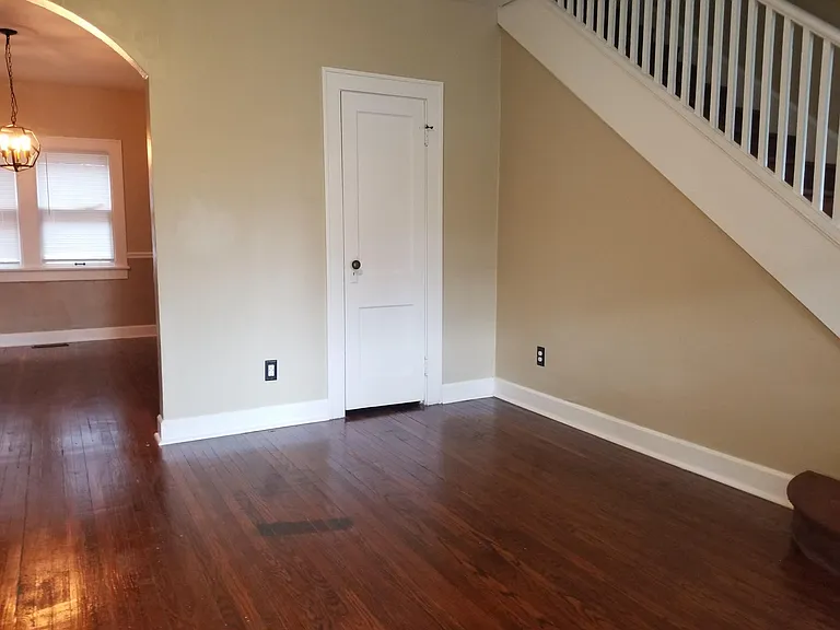 2401 Shelby St #4 — Photo 5