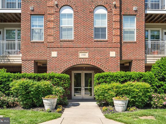 3rd image of 3160 John Glenn St Suite 501