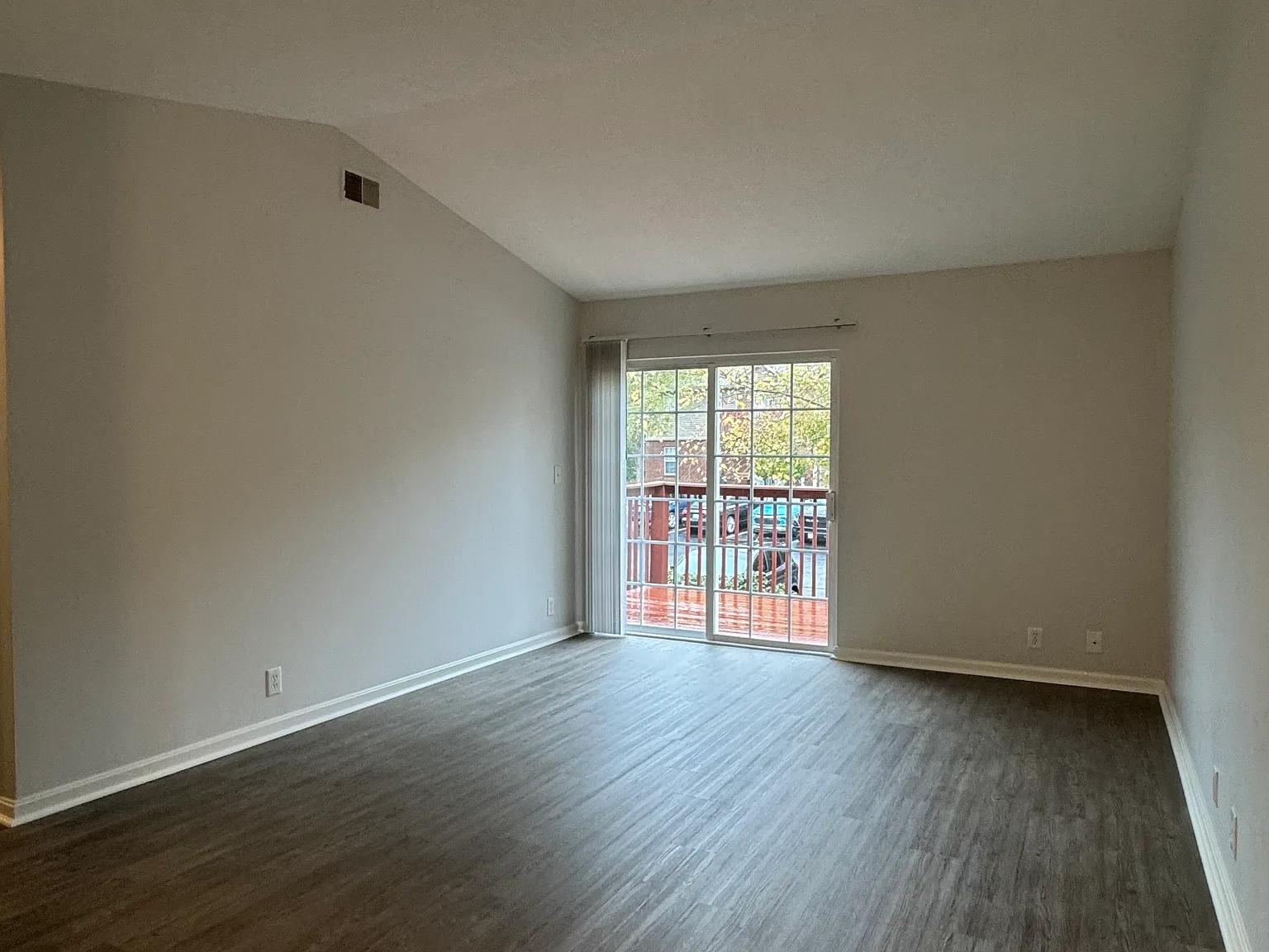 Woodfield — Photo 2