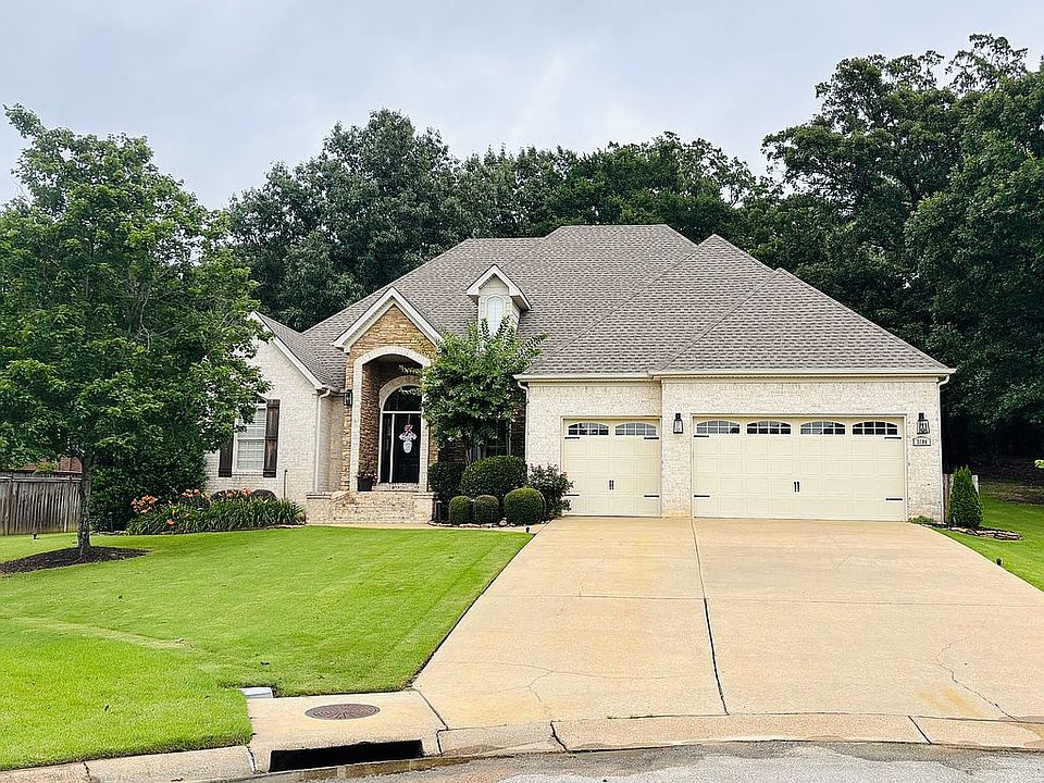 1st image of 3100 Barrington Cir