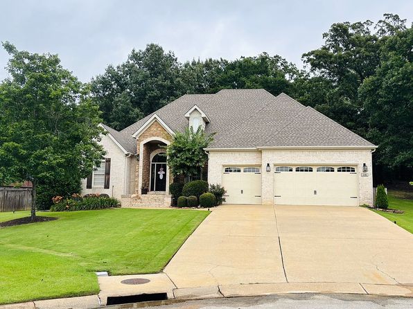 3100 Barrington Cir