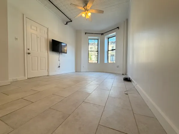 458 15th Street image 1 of 6