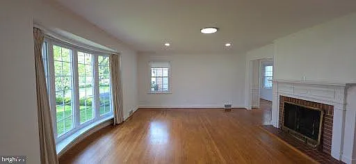1319 The Ter — Photo 7