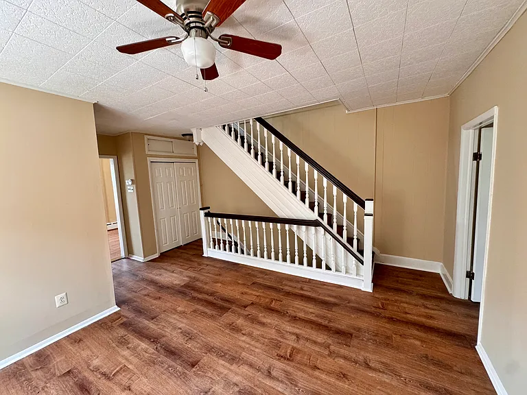 220 Osborn St #2 — Photo 8