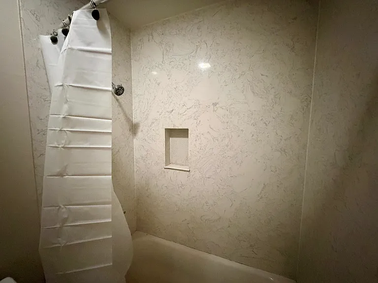 4815 Seneca Park Ave — Photo 19