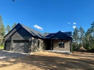 305 Timberline Ct, Nekoosa, WI 54457