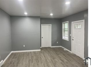 888 Elias Ave, Saint Louis, MO 63147