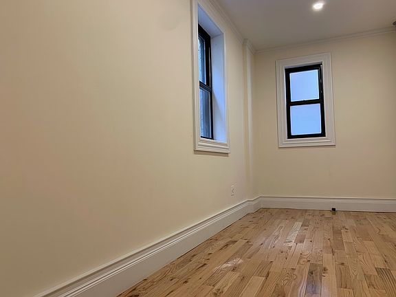 5th image of 49 8th Ave APT 3c
