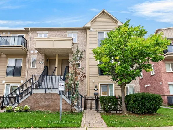 4975 Southampton Dr #145, Mississauga, ON L5M 8E5
