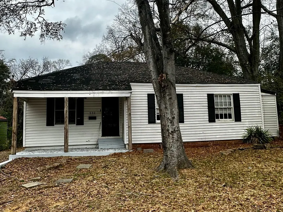 232 Mitchell Ave