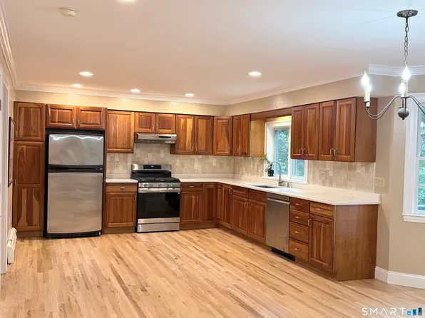 17 Goodhill Road, Bethel, CT 06801
