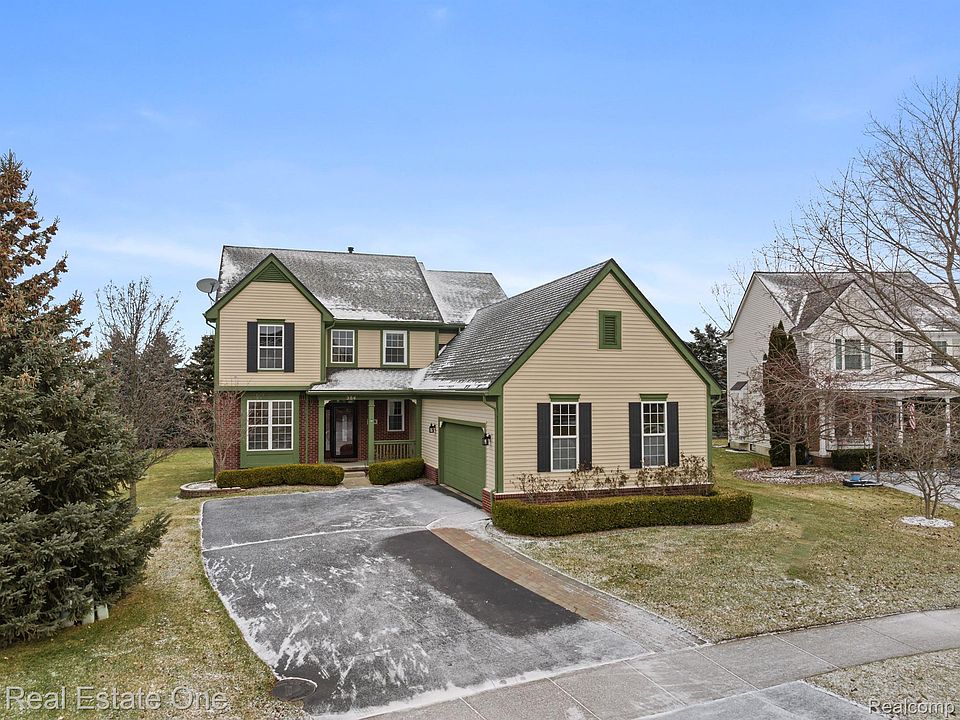 1st image of 384 Franklin Lake Cir