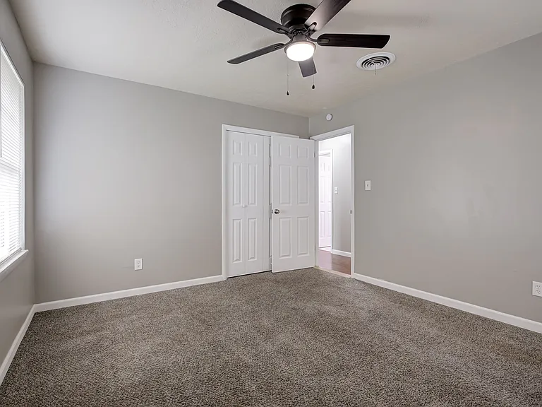 1208 Avondale Dr — Photo 13