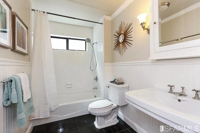 3501 Laguna St — Photo 4