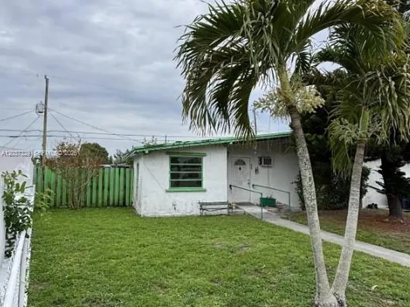 11410 SW 44th St, Miami, FL 33165