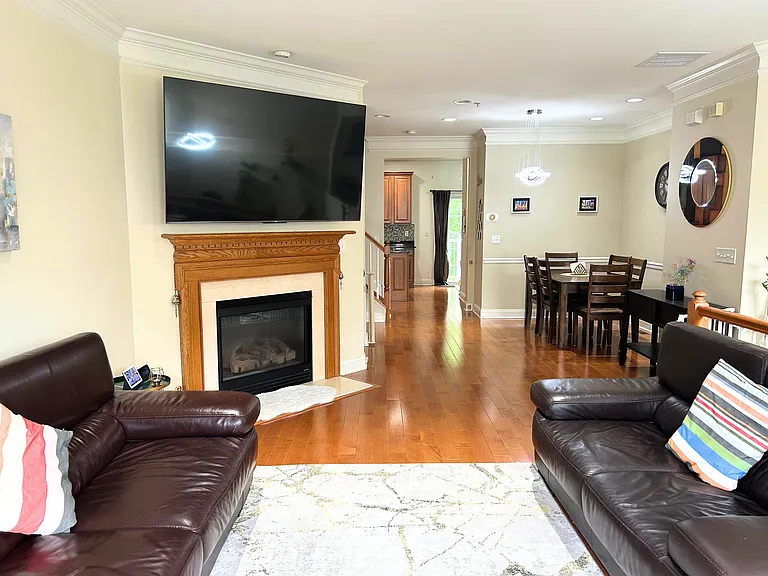 31 Mallard Pl #31 — Photo 3